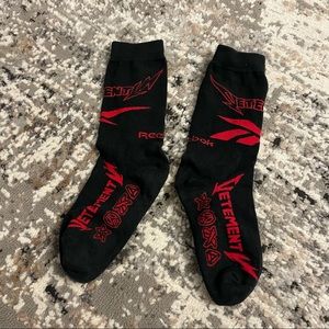 Used women vetement x reebok socks black